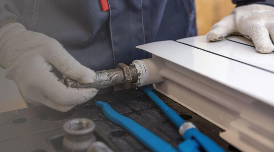 Expert burst pipe repair services in Detroit, TX